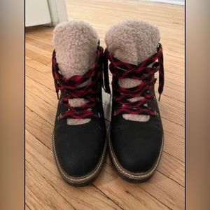 Women’s Boots